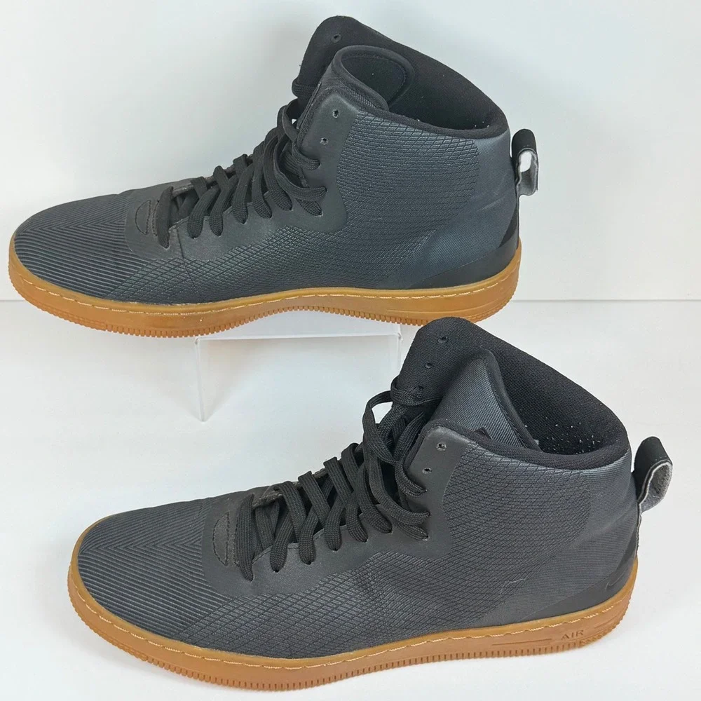 Nike please see
